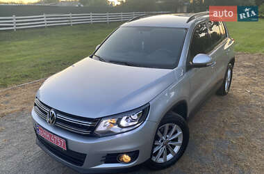 Внедорожник / Кроссовер Volkswagen Tiguan 2017 в 