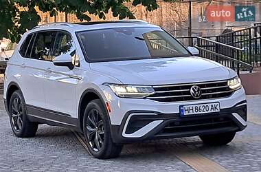 Внедорожник / Кроссовер Volkswagen Tiguan 2022 в Одессе