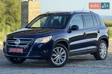 Внедорожник / Кроссовер Volkswagen Tiguan 2011 в Львове