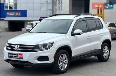 Внедорожник / Кроссовер Volkswagen Tiguan 2016 в Одессе