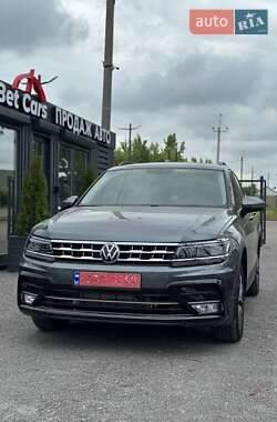Внедорожник / Кроссовер Volkswagen Tiguan 2019 в Львове
