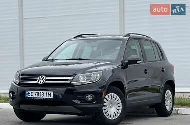 Внедорожник / Кроссовер Volkswagen Tiguan 2015 в Львове