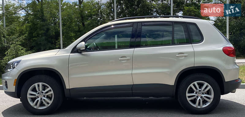 Внедорожник / Кроссовер Volkswagen Tiguan 2015 в Смеле