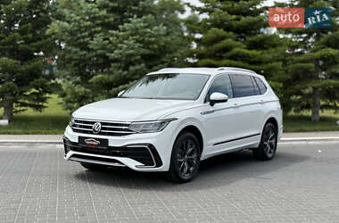 Позашляховик / Кросовер Volkswagen Tiguan 2023 в Одесі
