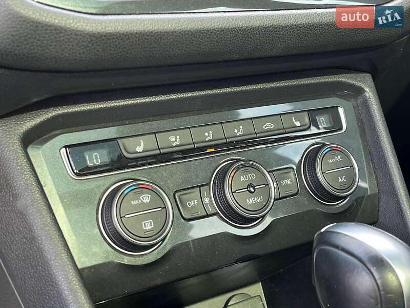 Позашляховик / Кросовер Volkswagen Tiguan 2018 в Львові
