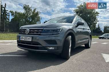 Внедорожник / Кроссовер Volkswagen Tiguan 2018 в Житомире