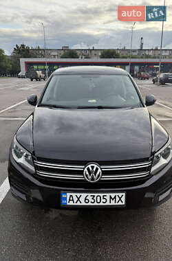 Позашляховик / Кросовер Volkswagen Tiguan 2014 в Харкові