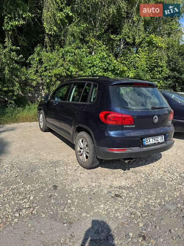 Внедорожник / Кроссовер Volkswagen Tiguan 2015 в Дунаевцах