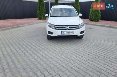 Внедорожник / Кроссовер Volkswagen Tiguan 2016 в Тернополе