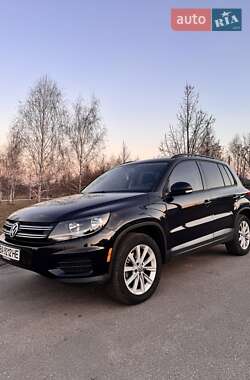 Позашляховик / Кросовер Volkswagen Tiguan 2017 в Олександрії