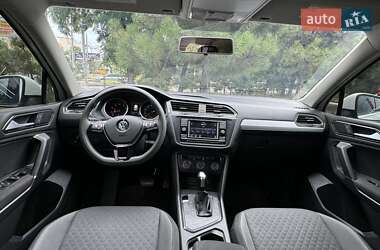 Внедорожник / Кроссовер Volkswagen Tiguan 2017 в Кропивницком