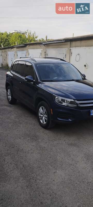 Внедорожник / Кроссовер Volkswagen Tiguan 2015 в Львове