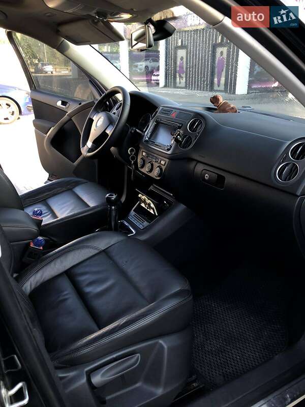 Внедорожник / Кроссовер Volkswagen Tiguan 2008 в Ровно