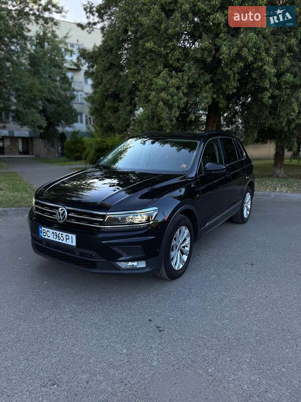 Внедорожник / Кроссовер Volkswagen Tiguan 2017 в Львове