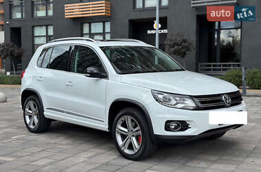 Внедорожник / Кроссовер Volkswagen Tiguan 2016 в Киеве