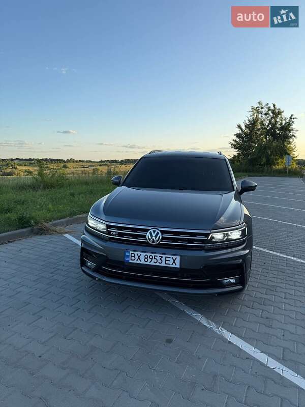 Внедорожник / Кроссовер Volkswagen Tiguan 2019 в Хмельницком