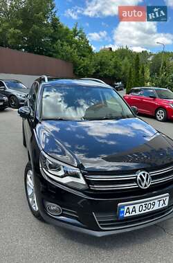 Внедорожник / Кроссовер Volkswagen Tiguan 2012 в Киеве