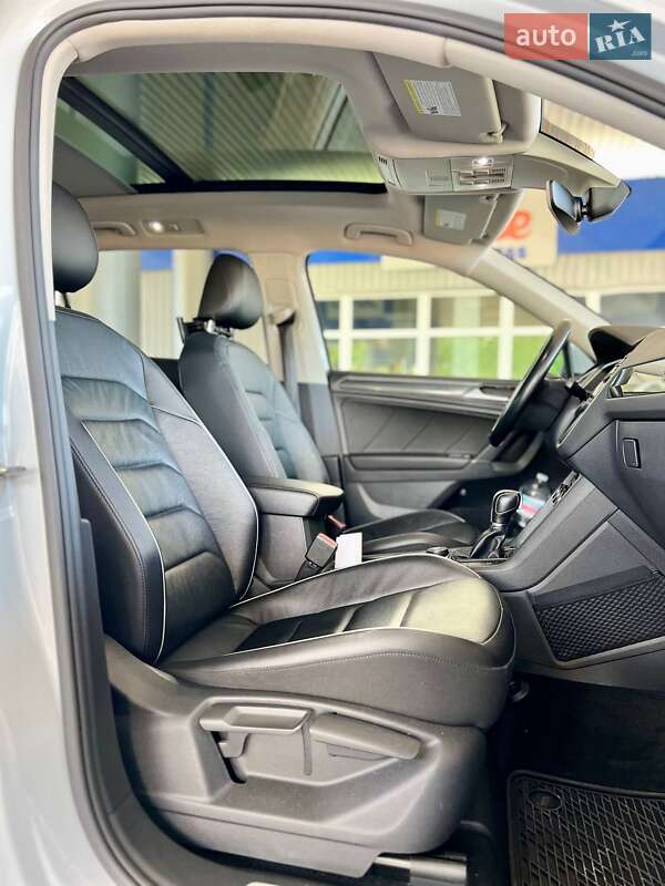 Внедорожник / Кроссовер Volkswagen Tiguan 2018 в Николаеве