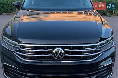 Внедорожник / Кроссовер Volkswagen Tiguan 2021 в Одессе
