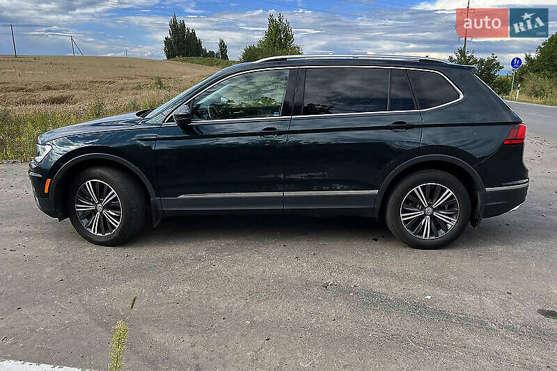 Внедорожник / Кроссовер Volkswagen Tiguan 2019 в Львове
