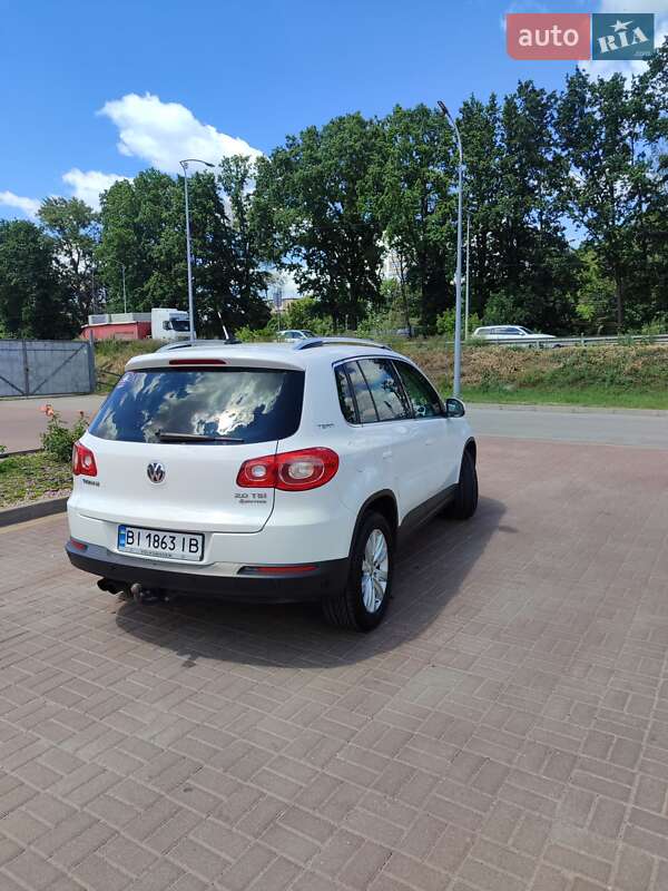 Внедорожник / Кроссовер Volkswagen Tiguan 2010 в Карловке фото 9 Внедорожник / Кроссовер Volkswagen Tiguan 2010 в Карловке