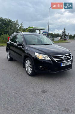 Позашляховик / Кросовер Volkswagen Tiguan 2010 в Житомирі