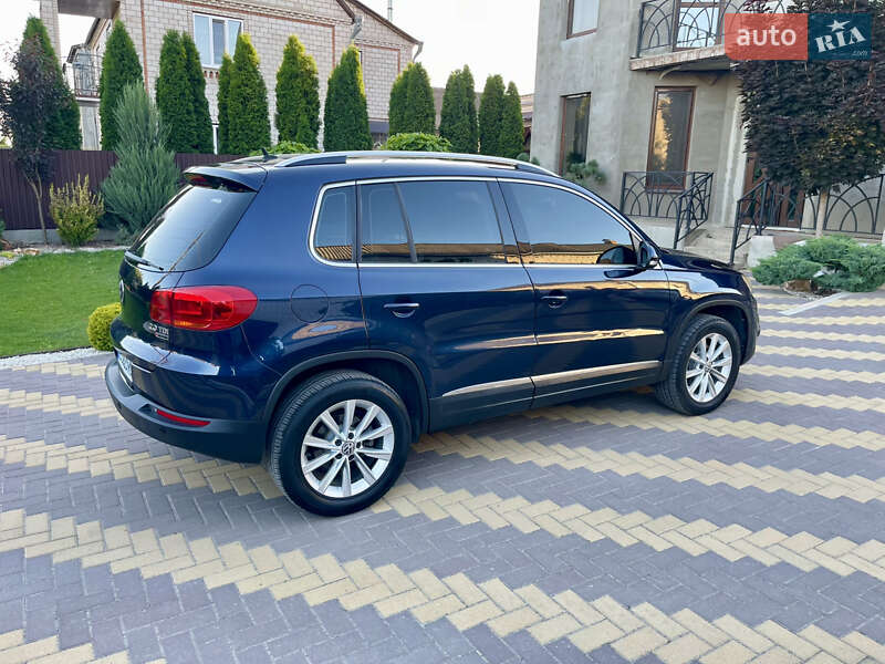 Позашляховик / Кросовер Volkswagen Tiguan 2015 в Тульчині