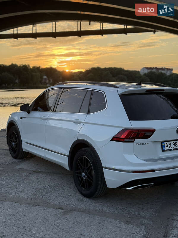 Внедорожник / Кроссовер Volkswagen Tiguan 2018 в Виннице фото 6 Внедорожник / Кроссовер Volkswagen Tiguan 2018 в Виннице