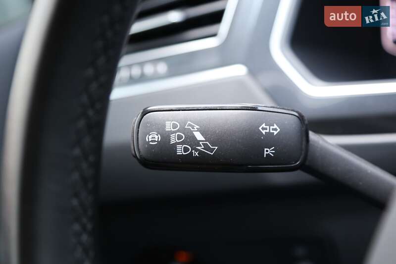Позашляховик / Кросовер Volkswagen Tiguan 2022 в Києві