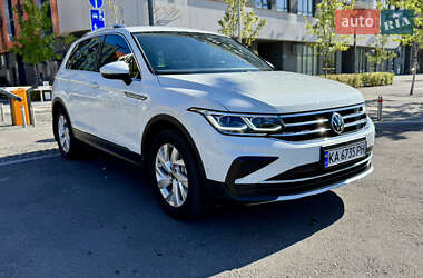 Позашляховик / Кросовер Volkswagen Tiguan 2021 в Києві