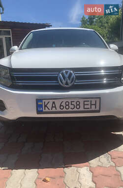 Позашляховик / Кросовер Volkswagen Tiguan 2014 в Києві