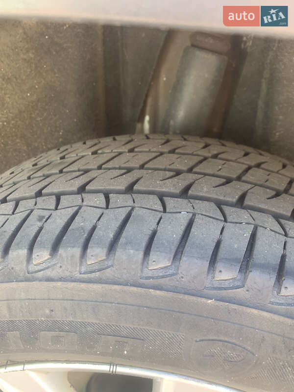 Внедорожник / Кроссовер Volkswagen Tiguan 2014 в Киеве