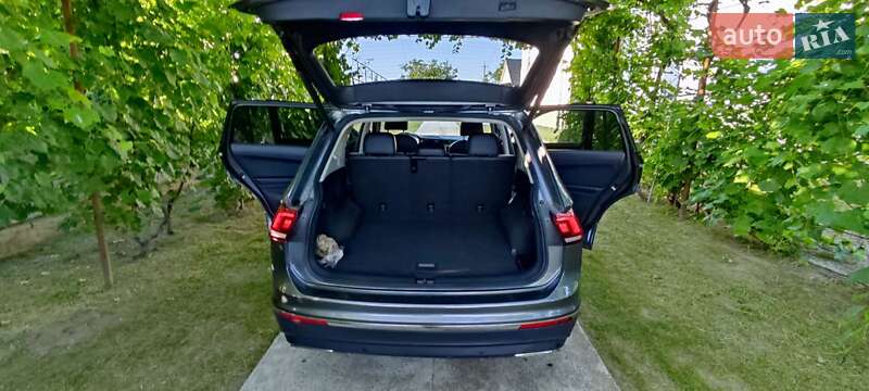 Внедорожник / Кроссовер Volkswagen Tiguan 2017 в Ровно фото 13 Внедорожник / Кроссовер Volkswagen Tiguan 2017 в Ровно