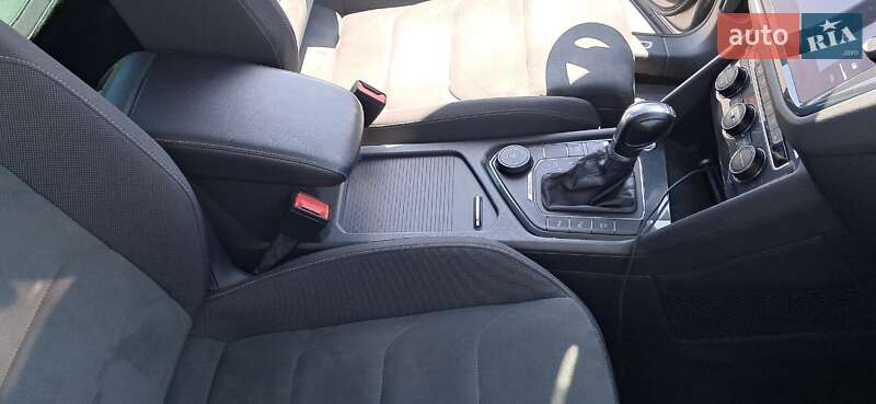 Внедорожник / Кроссовер Volkswagen Tiguan 2019 в Киеве