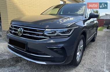 Позашляховик / Кросовер Volkswagen Tiguan 2021 в Києві