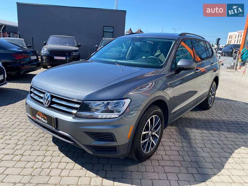 Внедорожник / Кроссовер Volkswagen Tiguan 2017 в Львове