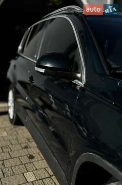 Позашляховик / Кросовер Volkswagen Tiguan 2010 в 