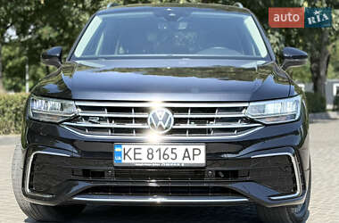 Внедорожник / Кроссовер Volkswagen Tiguan 2023 в Каменском