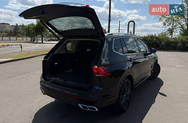 Позашляховик / Кросовер Volkswagen Tiguan 2024 в 