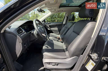 Позашляховик / Кросовер Volkswagen Tiguan 2024 в 