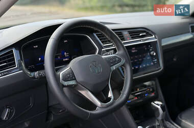 Позашляховик / Кросовер Volkswagen Tiguan 2024 в 