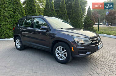 Внедорожник / Кроссовер Volkswagen Tiguan 2015 в Киеве