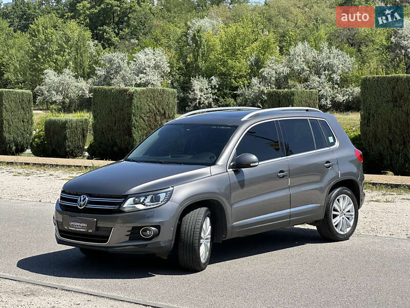 Позашляховик / Кросовер Volkswagen Tiguan 2014 в Дніпрі