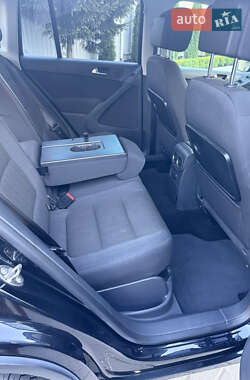 Внедорожник / Кроссовер Volkswagen Tiguan 2012 в 