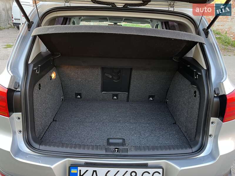 Внедорожник / Кроссовер Volkswagen Tiguan 2016 в Миргороде