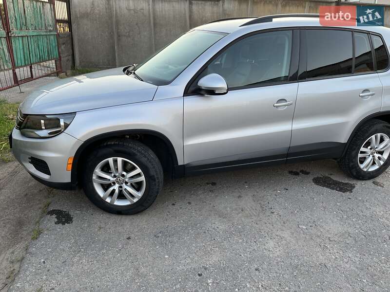 Внедорожник / Кроссовер Volkswagen Tiguan 2016 в Миргороде