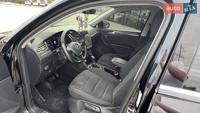 Внедорожник / Кроссовер Volkswagen Tiguan 2017 в Виннице