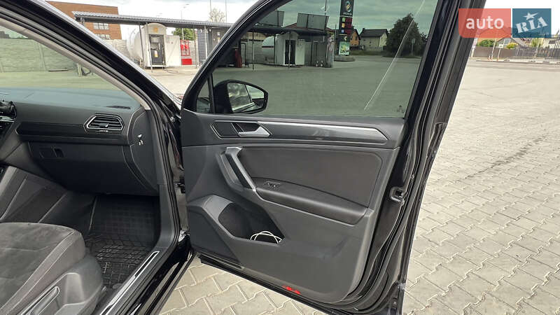 Внедорожник / Кроссовер Volkswagen Tiguan 2017 в Виннице