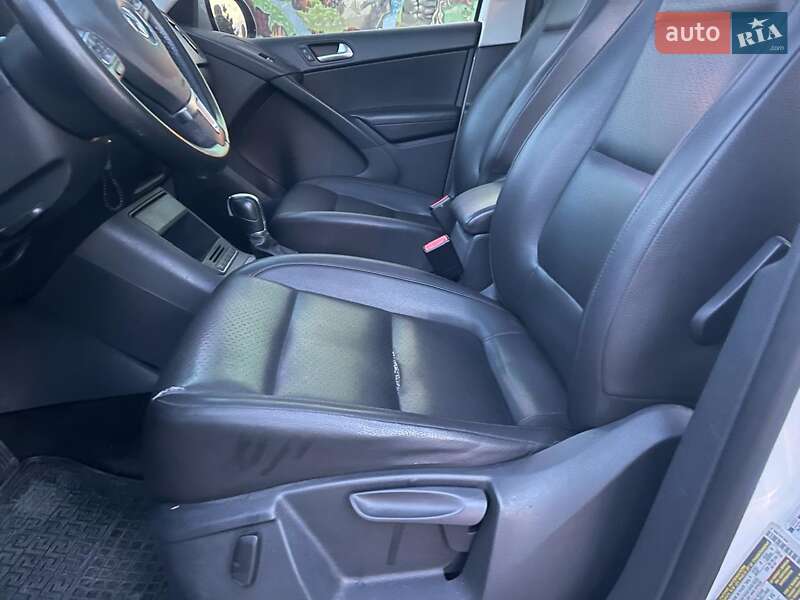 Внедорожник / Кроссовер Volkswagen Tiguan 2012 в Одессе