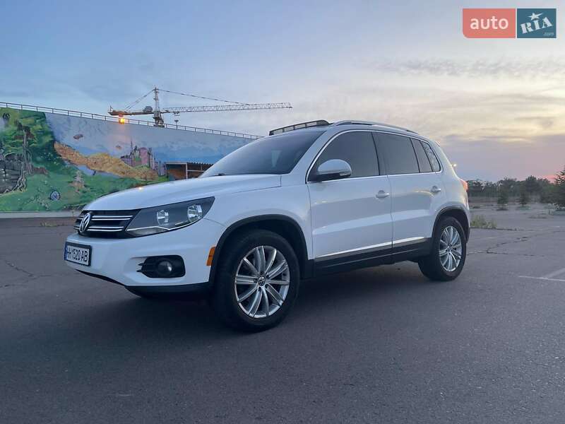 Внедорожник / Кроссовер Volkswagen Tiguan 2012 в Одессе